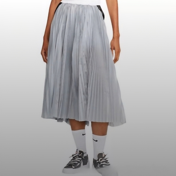 Sacai Dresses & Skirts - NWOT NIKE SACAI Gray Pleated Midi Skirt With Built In Shorts